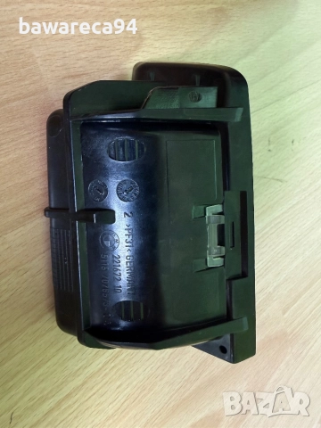 Преден пепелник за BMW E90/91/92/93, снимка 2 - Части - 51830671