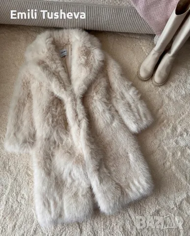 Пухкаво бяла/екрю палто Bershka, снимка 6 - Палта, манта - 50288342