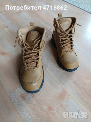 Високи маратонки Nike