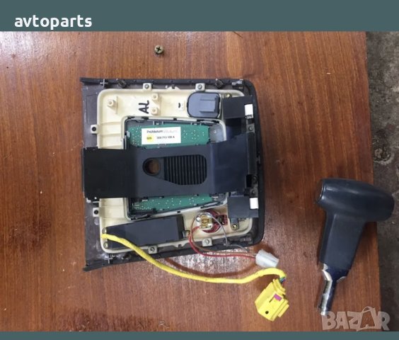 Vw phaeton 2002година 6.0i w12 конзола скорости с копчета и лост, снимка 3 - Части - 40616553