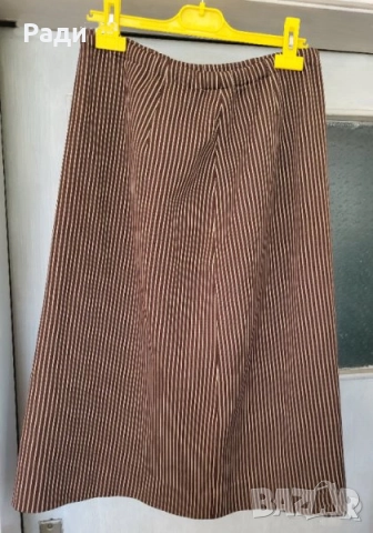 Продавам дамски костюм зелен сребрист и кафяв, снимка 9 - Костюми - 46938229