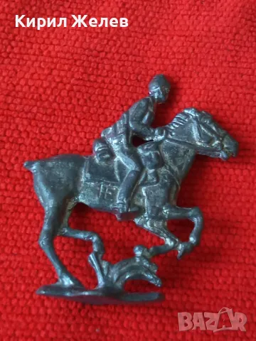 Стара ОЛОВНА ФИГУРА КОННИК ДЕТСКА ИГРАЧКА ОЛОВЕН ВОЙНИК КАВАЛЕРИСТ За КОЛЕКЦИЯ ПОДАРЪК ВОЙНИЧЕ 40821, снимка 12 - Колекции - 46961214