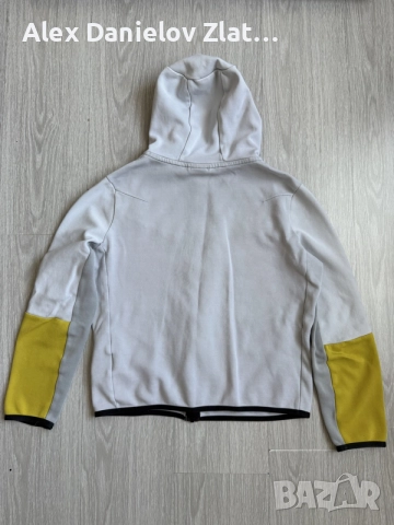 Оригинален Nike Tech Fleece суитшърт (Детско XL / XS), снимка 7 - Детски анцузи и суичери - 56058159