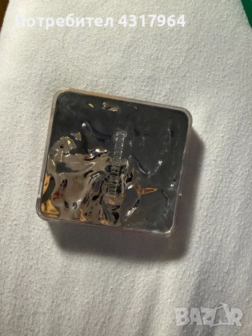 Палитра huda beauty , снимка 2 - Декоративна козметика - 52990210