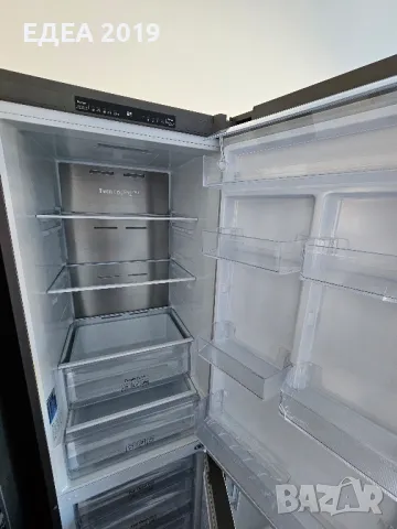 Хладилник с фризер SAMSUNG, снимка 7 - Хладилници - 50122347