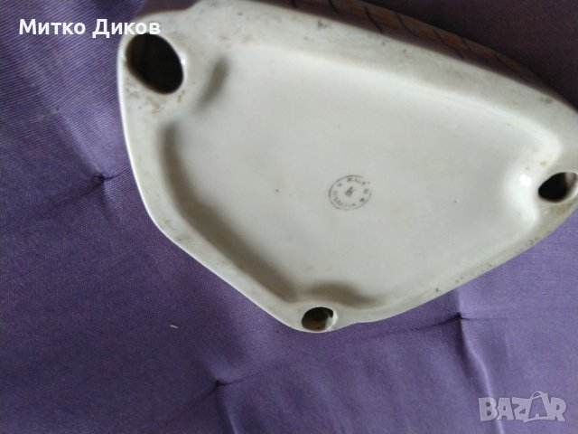 Порцеланов пепелник 165х130х30мм маркиран К маде ин България Кънчо Йорданов Видин, снимка 4 - Антикварни и старинни предмети - 42301284