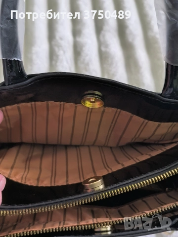Нова дамска чанта , снимка 5 - Чанти - 54346015