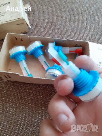 Стар комплект пробки,сигнализатори за акумулатор, снимка 7 - Други ценни предмети - 29665525