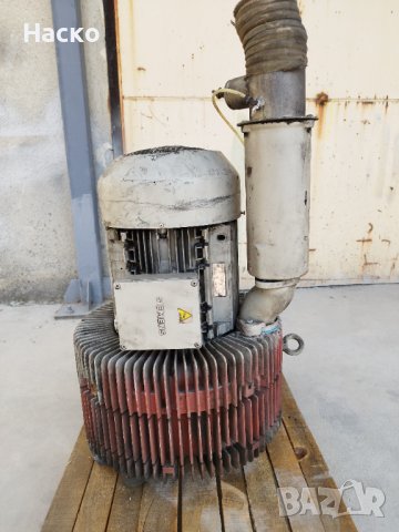 Многостъпална вакуум помпа тип въздуходувка Simens , снимка 3 - Други машини и части - 40659843