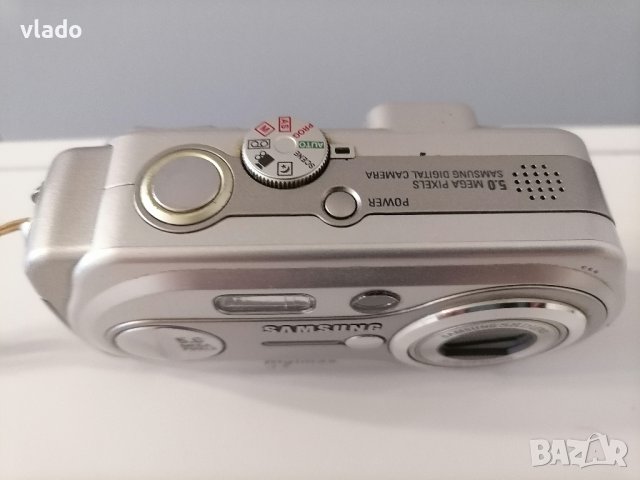 Цифров фотоапарат Samsung Digimax A5, снимка 3 - Фотоапарати - 44240363