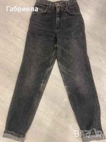 Дънки модел MOM