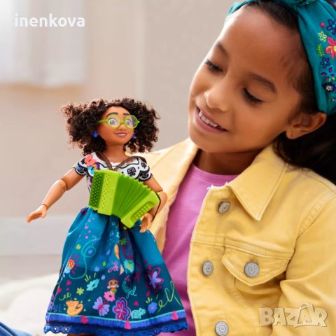 Оригинална пееща кукла Мирабел Енканто Дисни Encanto Disney, снимка 2 - Кукли - 40332572