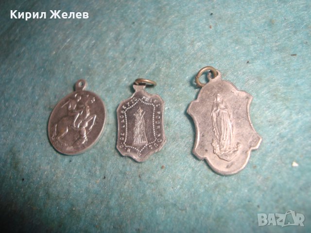 3 СТАРИ СРЕБЪРНИ или ПОСРЕБРЕНИ РЕДКИ КАТОЛИЧЕСКИ ИКОНКИ ДВУСТРАННИ РЕЛЕФНИ 26082