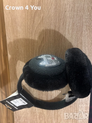 Черни плюшени ушанки Karl Lagerfeld Paris.