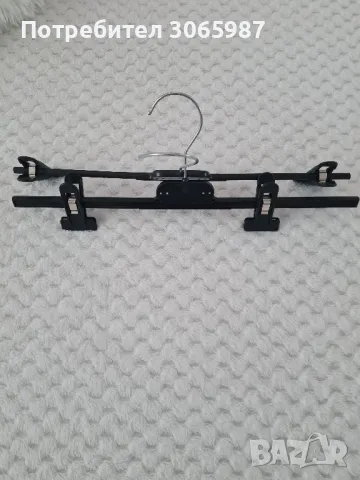 Пласмасови закачалки тип щипки за панталони бюстиета и др., снимка 3 - Панталони - 48740140