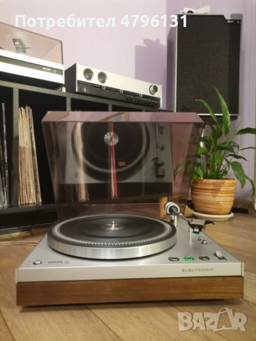 Продавам грамофон PHILIPS 22GA212 Electronic