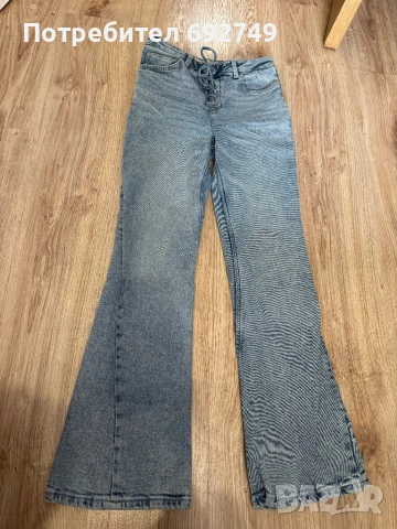 Дамски дънки Bershka и др. , снимка 5 - Дънки - 53176648