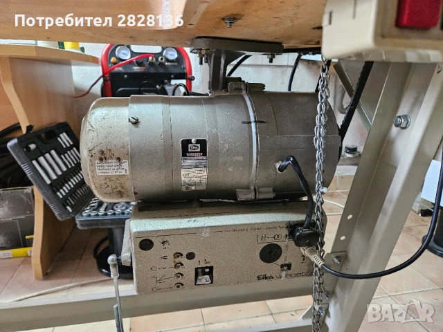 Ръкавна машина троен транспорт внос от Италия. , снимка 4 - Шевни машини - 50444821