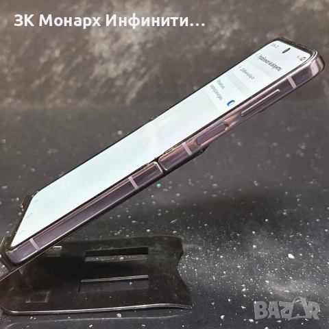 Телефон Samsung Galaxy Z Flip 4 / 128GB / 8GB RAM, снимка 9 - Samsung - 54093908