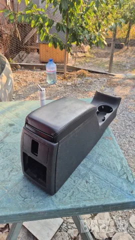 Кожен подлакътник kojen podlakutnik Пасат 5.5 VW PASAT PASSAT B5.5, снимка 2 - Части - 47670204