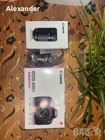 Canon EOS 800D – КАТО НОВ (4000 кадъра) + 3 обектива + Чанта