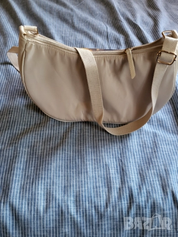 Дамски чанти и ранички, снимка 8 - Раници - 52834103