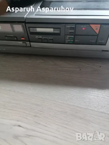 Видеокасетофон и видеокамера HITACHI VIDEO SYSTEM VT 8E & HITACHI VK C1500E, снимка 10 - Камери - 48508853