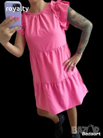 Розова дамска рокля 