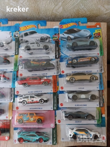 hot wheels 1:64, снимка 10 - Коли, камиони, мотори, писти - 52004906
