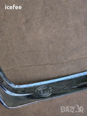 Лайстна фар и рефлектор Mercedes W114, снимка 5 - Части - 50538852