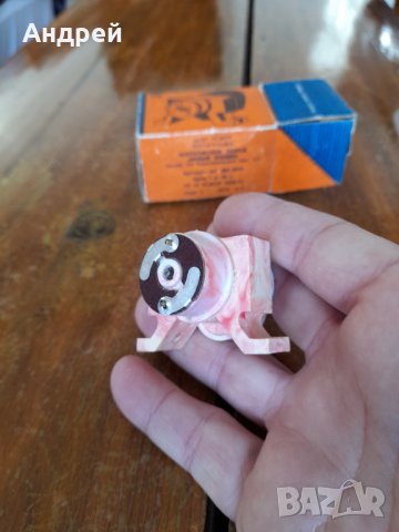 Стар микро електро двигател РДП-1, снимка 7 - Други ценни предмети - 35285871