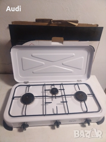 Компактен троен газов котлон   DCG EKP2423 / мощност 900W  3 горелки / ЧИСТО НОВ