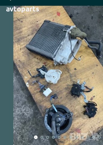 Toyota avensis verso 2.0d4d 2005 година мотор реостат и клапи парно