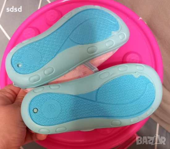 Детски пантофи 26 номер , снимка 2 - Детски пантофи - 52260932