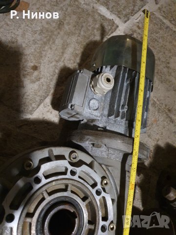 Монофазен ел.двигател с редуктор 14 оборота 1100 вата, снимка 7 - Електродвигатели - 31914293