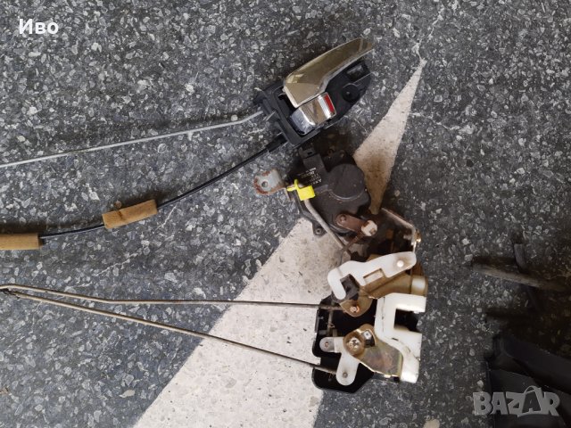 Вътрешни дръжки и брави за врати Mitsubishi Outlander 1 Аутлендър 1, снимка 2 - Части - 32071884