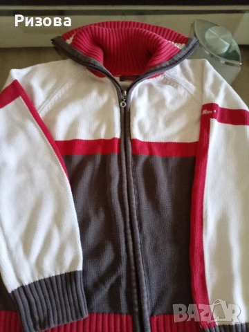 Подарявам Лилаво и червено -палто, два бр. пончо, 4бр.блузки с дълъг ръкав, снимка 2 - Блузи с дълъг ръкав и пуловери - 54137935