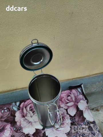 Метална кутия от алкохол, снимка 4 - Колекции - 37692443