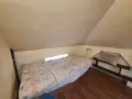 Обзаведено таванско ателие със собствена баня и включени консумативи Център до метро Сердика, снимка 1