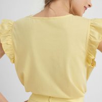 Блуза с къдрички и дантела в нежен жълт цвят, снимка 2 - Тениски - 40222613