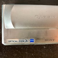 Фотоапарат Sony DSC T1-не работи, снимка 1 - Фотоапарати - 38344175