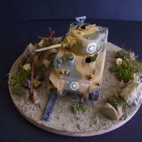 Макет, сглобен мащабен модел на танк Shеrman , снимка 2 - Колекции - 34083841