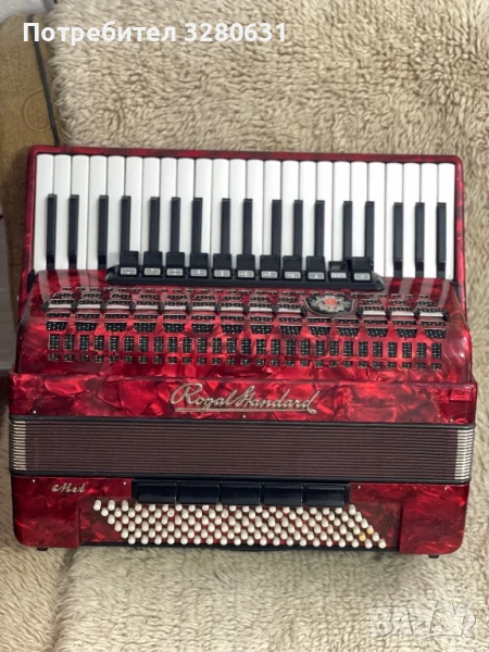 Акордеон Royal Standart Meteor 120 б, снимка 1