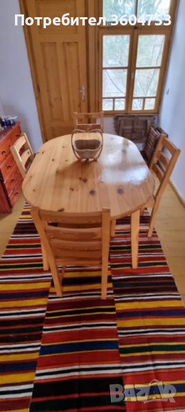 Реставрирана маса масив дърво с четири стола, снимка 1