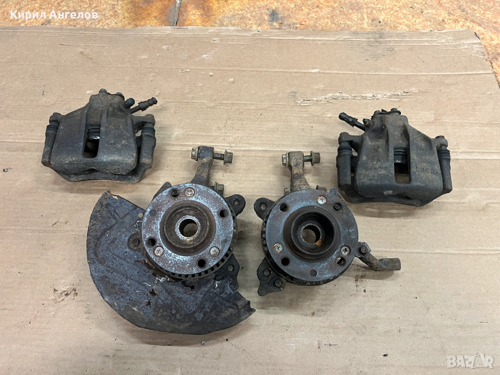 Предни шенкели със спирачни апарати за VW Golf 3 (делим супорт), снимка 1