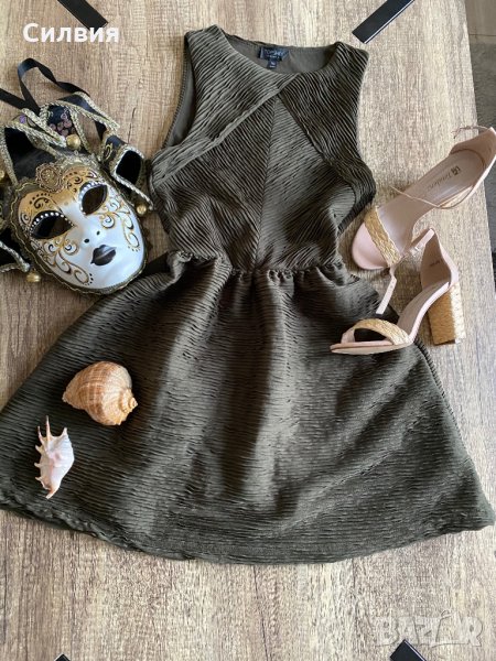 Рокля в маслено зелено, снимка 1