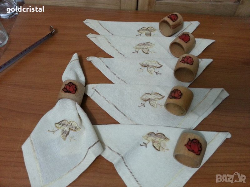 Текстилни салфетки и рингове халки пръстени за салфетки , снимка 1