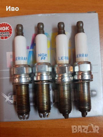NGK LKR8AP запалителни свещи.