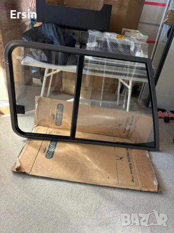 Оригинален Прозорец за Кемпер Hymer десен