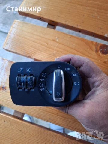 Ключ за фарове audi a3 8p 2010